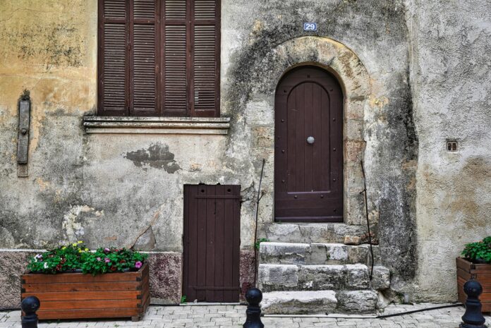 door doors