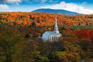 Join Jen Pastiloff and Emily Rapp at a writing and the body retreat in Stowe, Vermont Oct 2015. This will be their 3rd one together in Stowe. Click the photo to book.